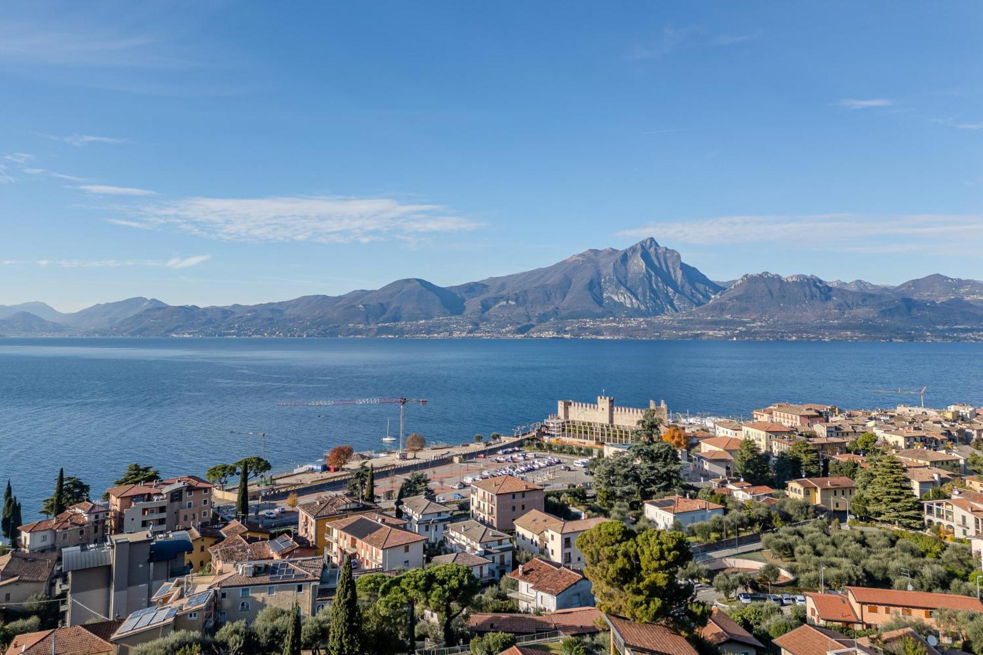 Santa Croce Apartments Torri Del Benaco Exterior photo